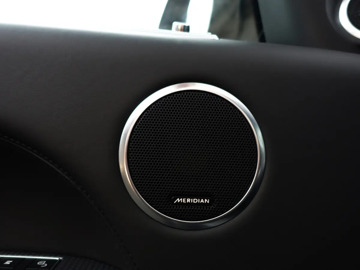 2.0 P400e Autobiography Dynamic Aut- Two Tone, Panodak, Head Up, Memory, Meridian Audio, Stuur/Stoelverwarming