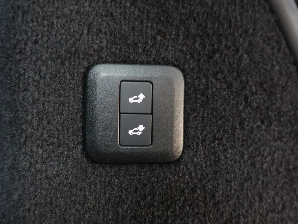 2.0 P400e Autobiography Dynamic Aut- Two Tone, Panodak, Head Up, Memory, Meridian Audio, Stuur/Stoelverwarming