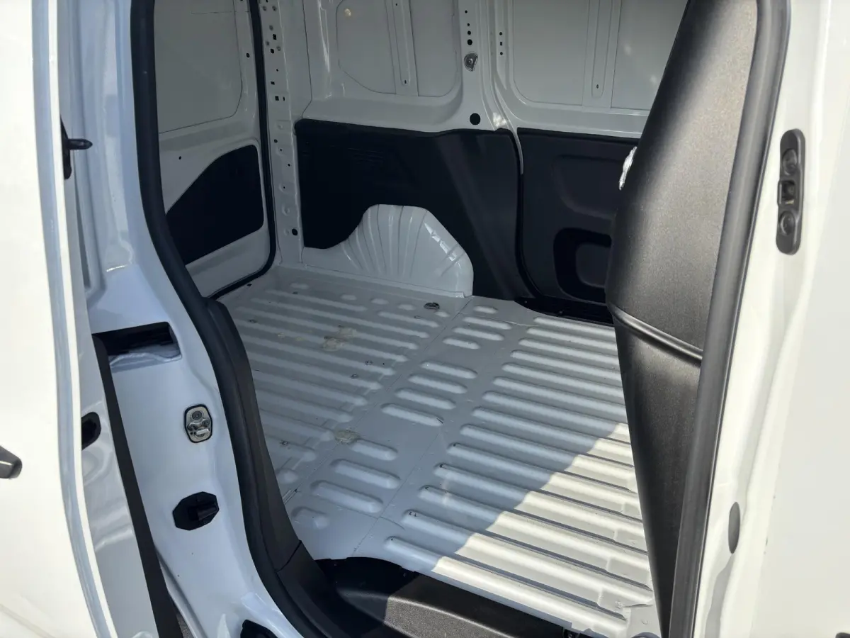 1.5 BlueHDI Premium*A/C*CRUISE*SCHUIF*NW-MODEL*