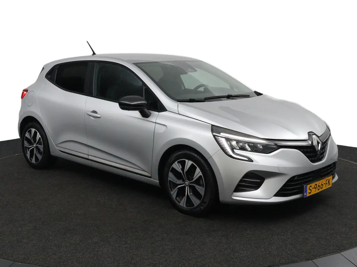 TCe 90 GPF Evolution | Navigatie | Lichtmetalen velgen | Parkeersensoren |