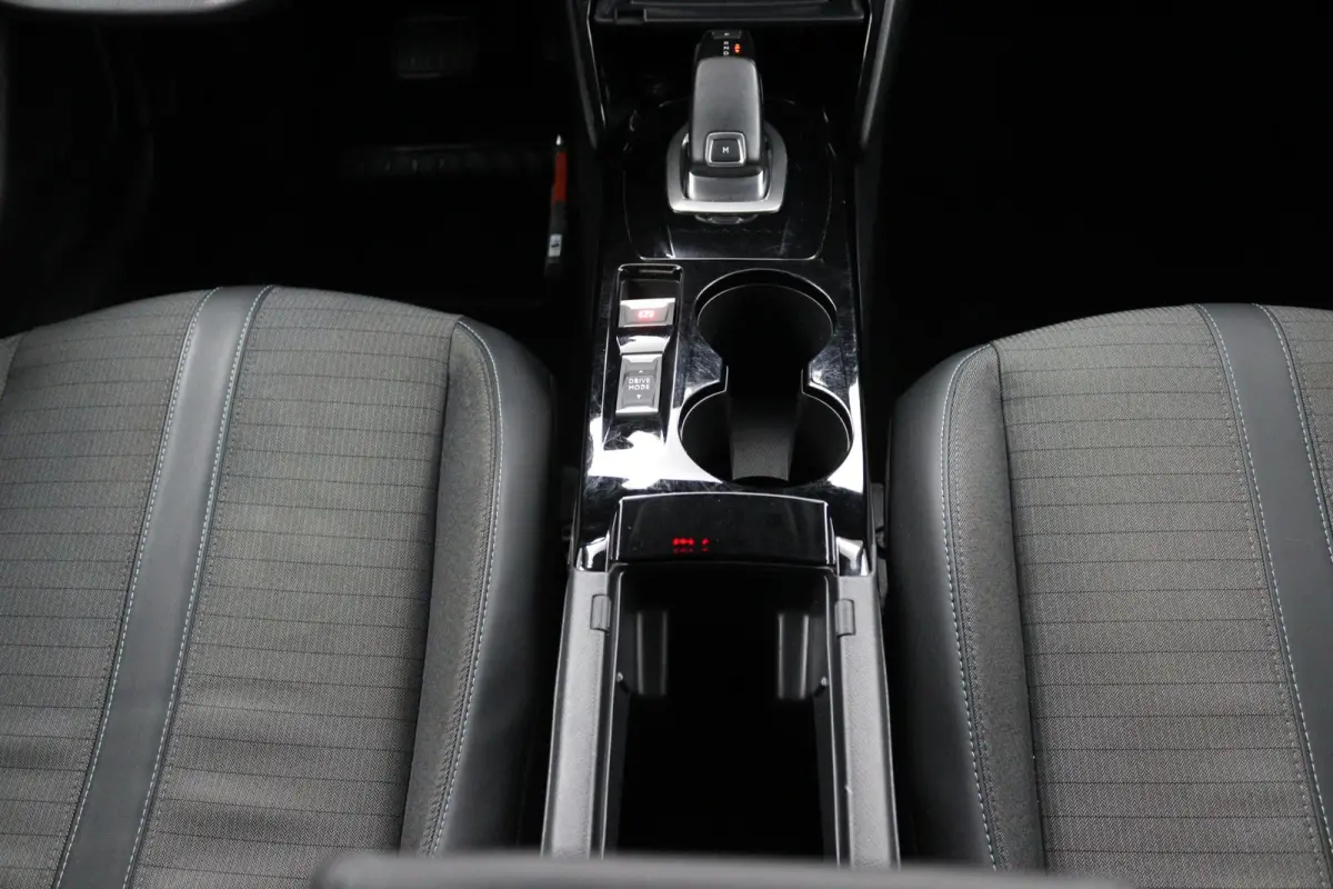 1.2 Allure*AUTOM*CARPLAY*ECC*CRUISE*NAVI*HAAK*CAM*