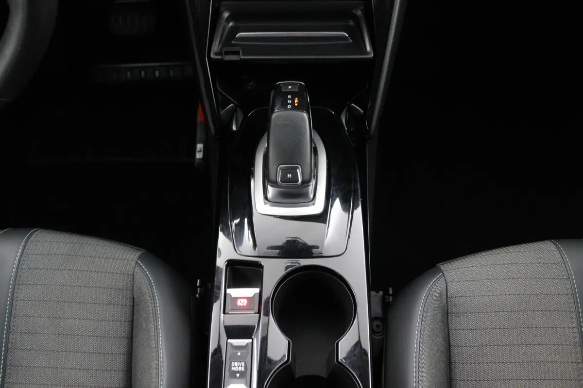 1.2 Allure*AUTOM*CARPLAY*ECC*CRUISE*NAVI*HAAK*CAM*