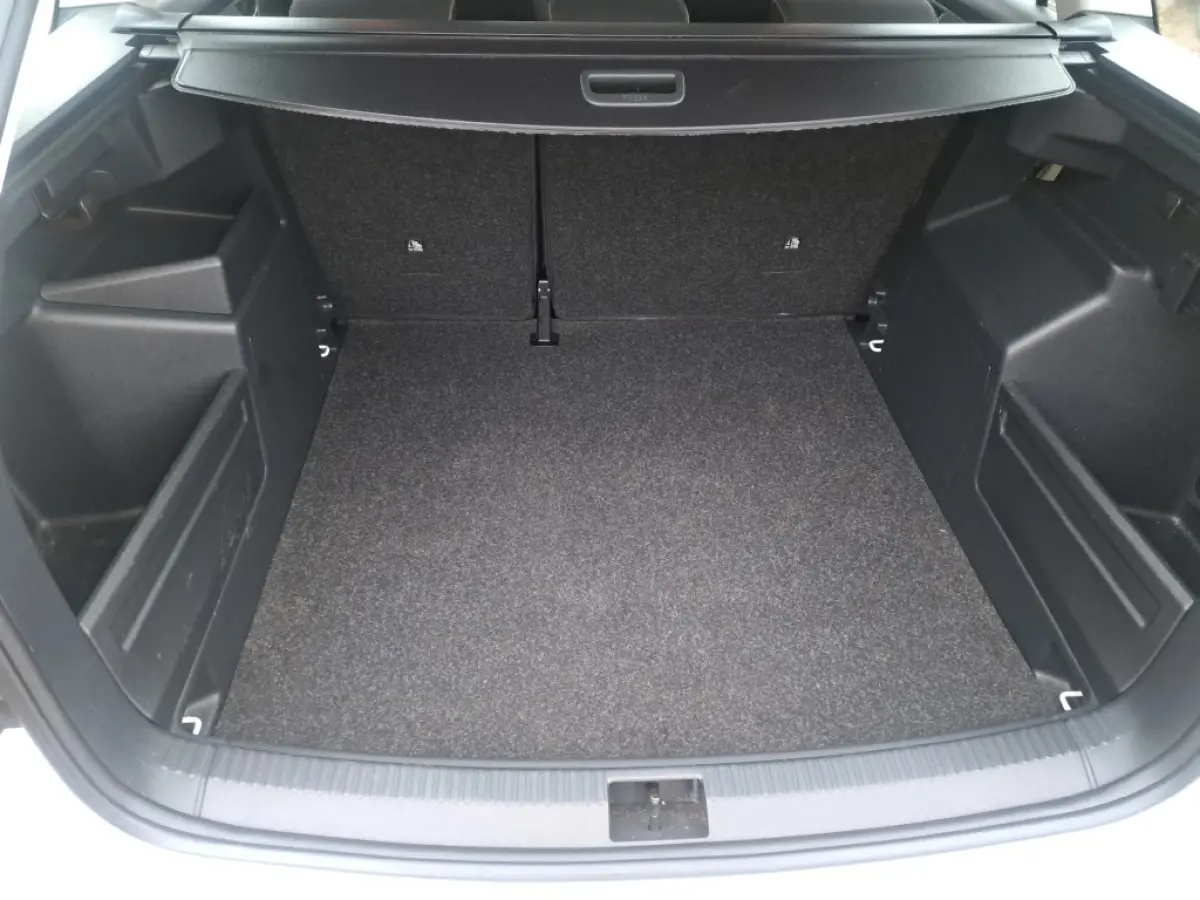 1.0 TSI 95 Pk Business Edition Trekhaak, Nav. Pdc, Airco