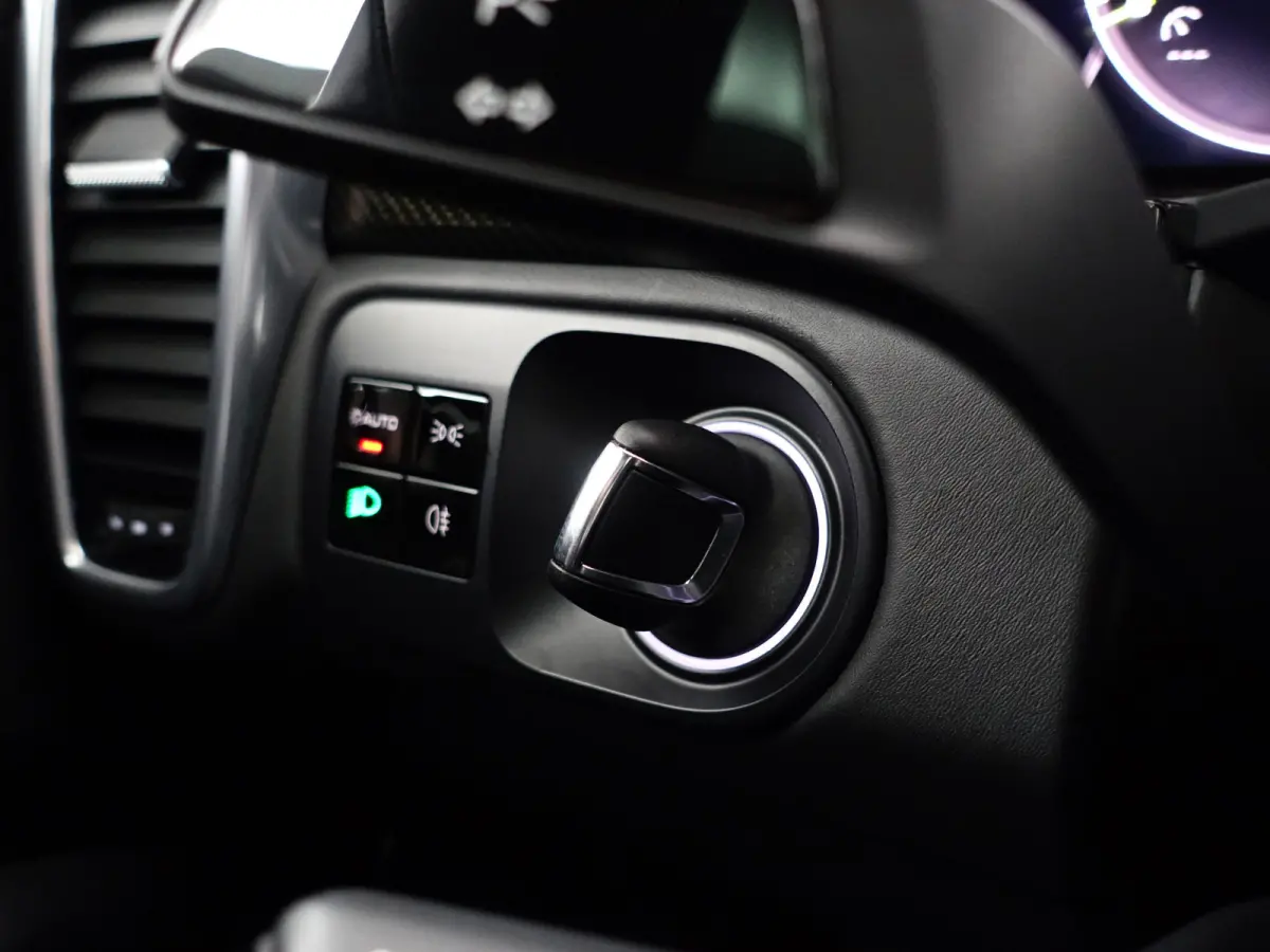 3.0 E-Hybrid Sport Design Aut- Panoramadak, Sport Chrono, Carbon, Bose Audio, 360 Camera, Memory, Keyless, Sfeerverlichting, Ada Cruise