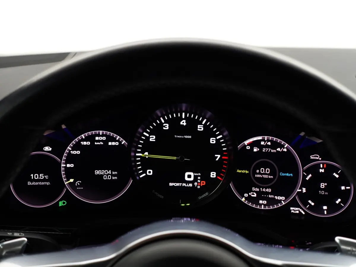 3.0 E-Hybrid Sport Design Aut- Panoramadak, Sport Chrono, Carbon, Bose Audio, 360 Camera, Memory, Keyless, Sfeerverlichting, Ada Cruise