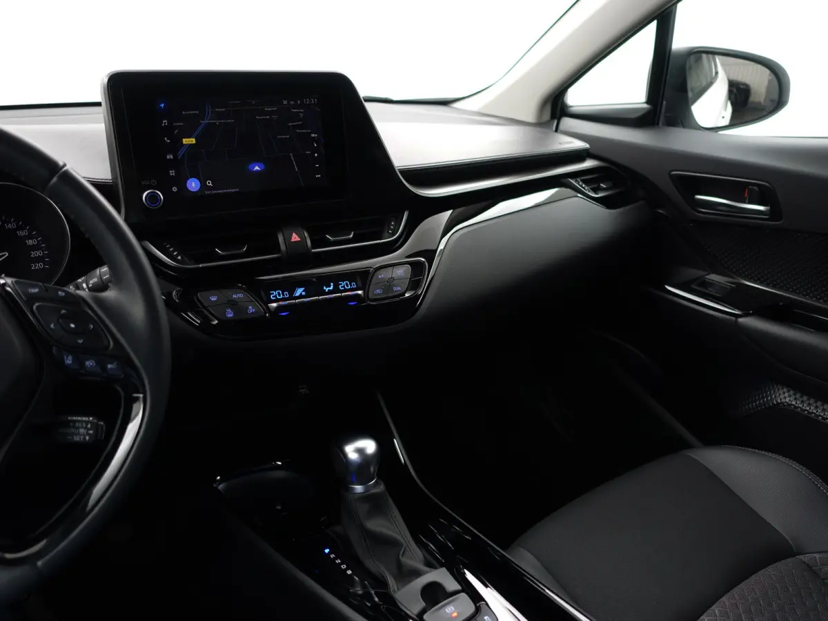 1.8 Hybrid Dynamic Sport Aut- Full Maxton Design, Two Tone, Smoke PPF, Xenon Led, Camera, Carplay
