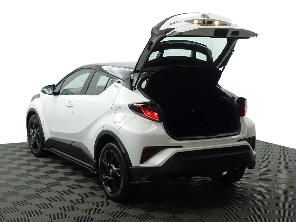 1.8 Hybrid Dynamic Sport Aut- Full Maxton Design, Two Tone, Smoke PPF, Xenon Led, Camera, Carplay