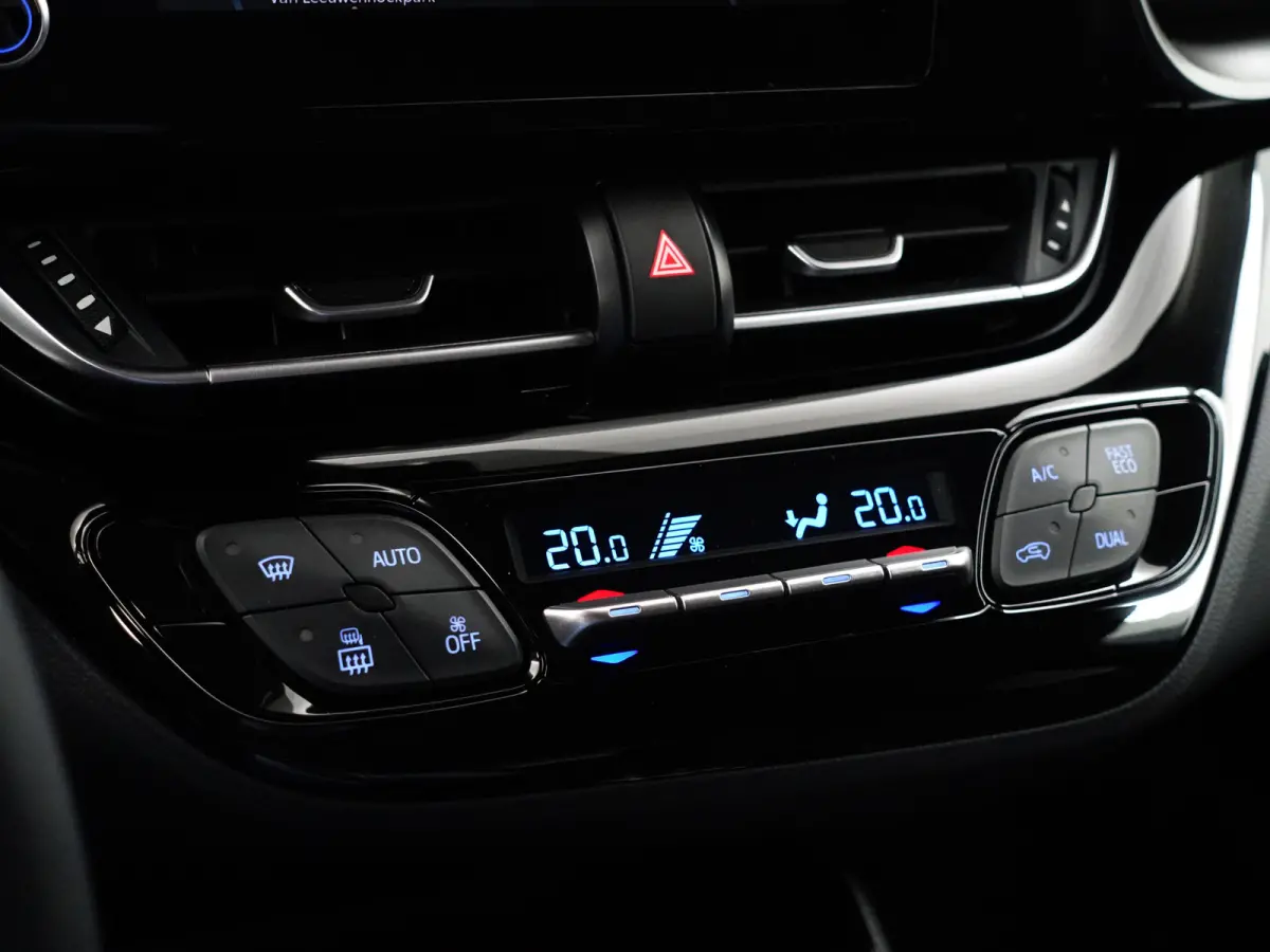 1.8 Hybrid Dynamic Sport Aut- Full Maxton Design, Two Tone, Smoke PPF, Xenon Led, Camera, Carplay
