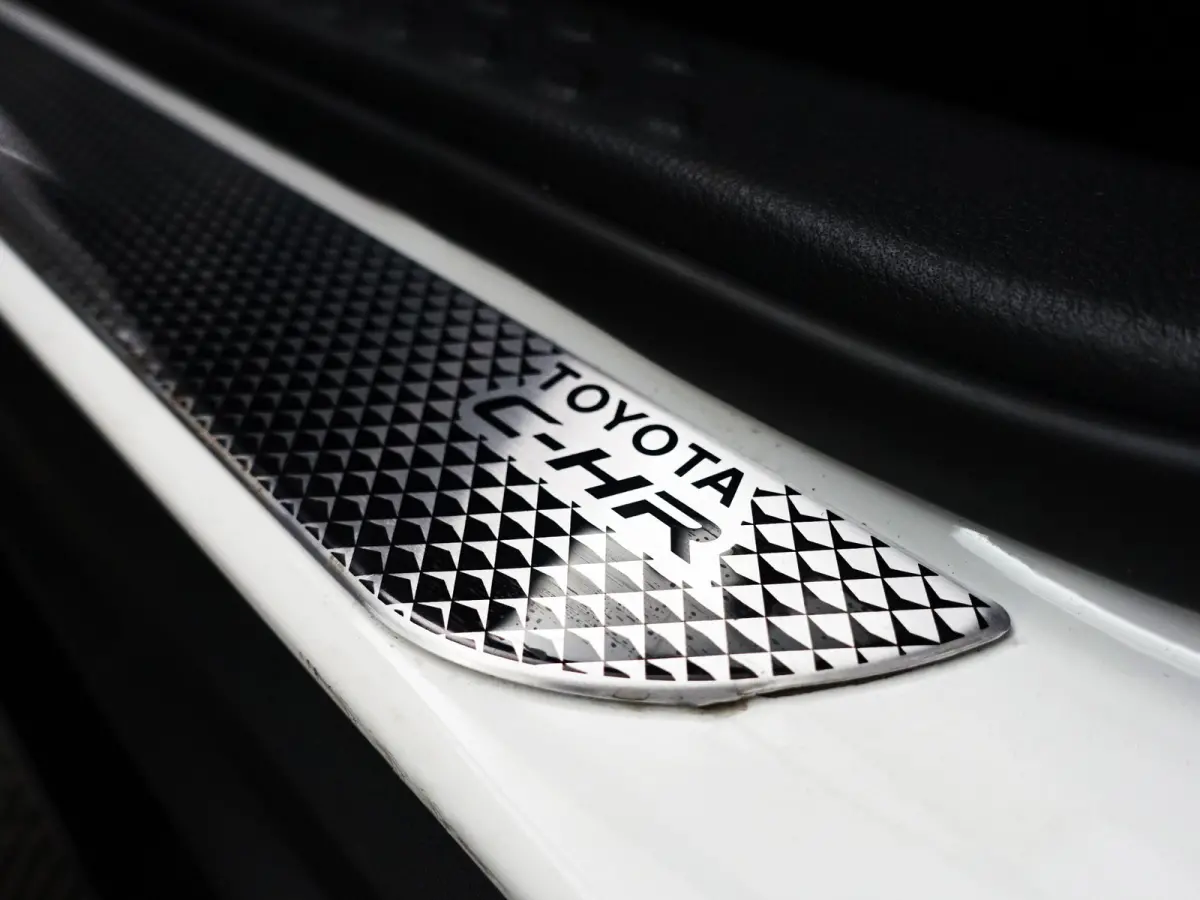 1.8 Hybrid Dynamic Sport Aut- Full Maxton Design, Two Tone, Smoke PPF, Xenon Led, Camera, Carplay
