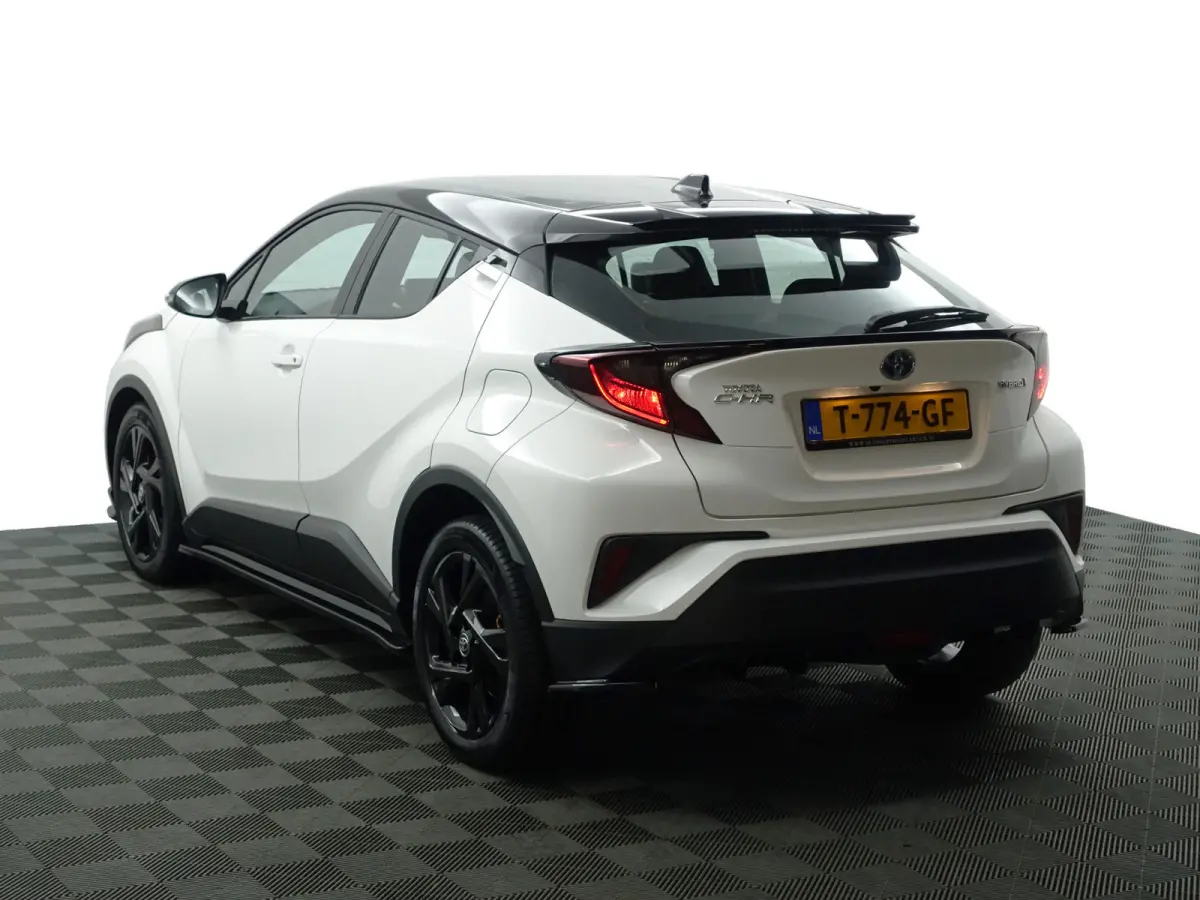 1.8 Hybrid Dynamic Sport Aut- Full Maxton Design, Two Tone, Smoke PPF, Xenon Led, Camera, Carplay