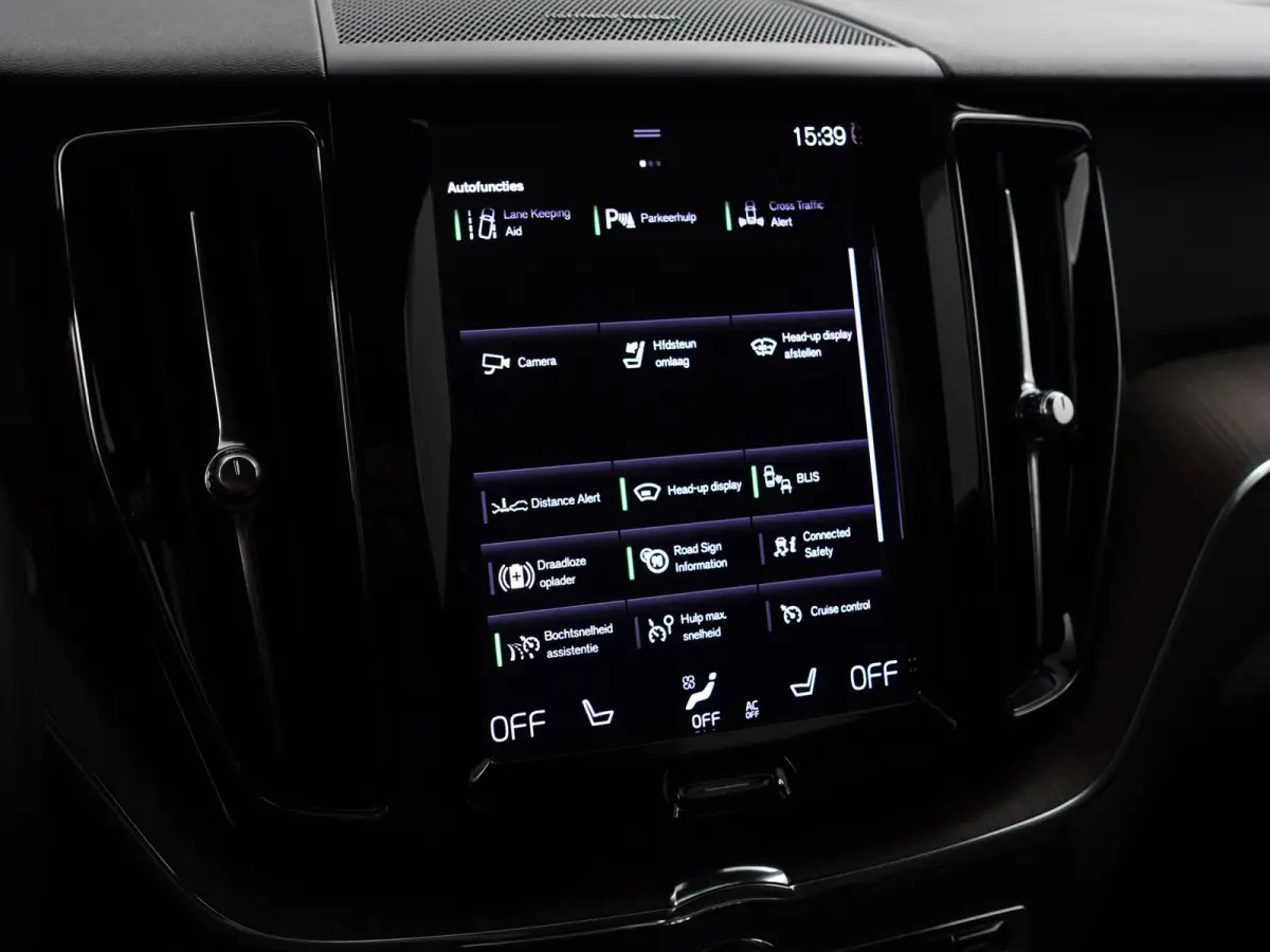 2.0 Recharge T6 AWD Inscription- Harman Kardon, Panoramadak, 360 Camera, Head Up, Elek Trekhaak, Xenon Led