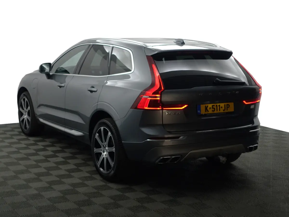 2.0 Recharge T6 AWD Inscription- Harman Kardon, Panoramadak, 360 Camera, Head Up, Elek Trekhaak, Xenon Led