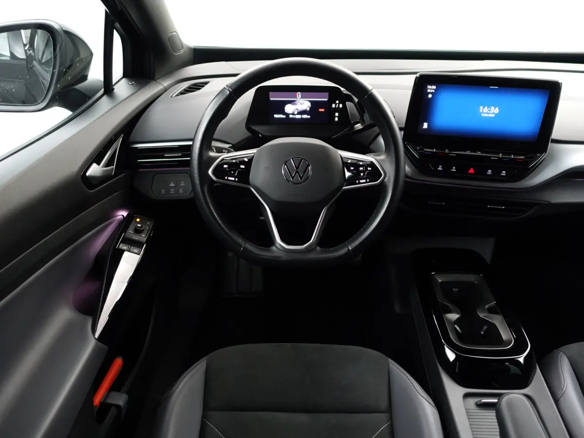 Pro 77 kWh- Stuur/Stoelverwarming, Sfeerverlichting, ACC Cruise, Carplay, Android Auto