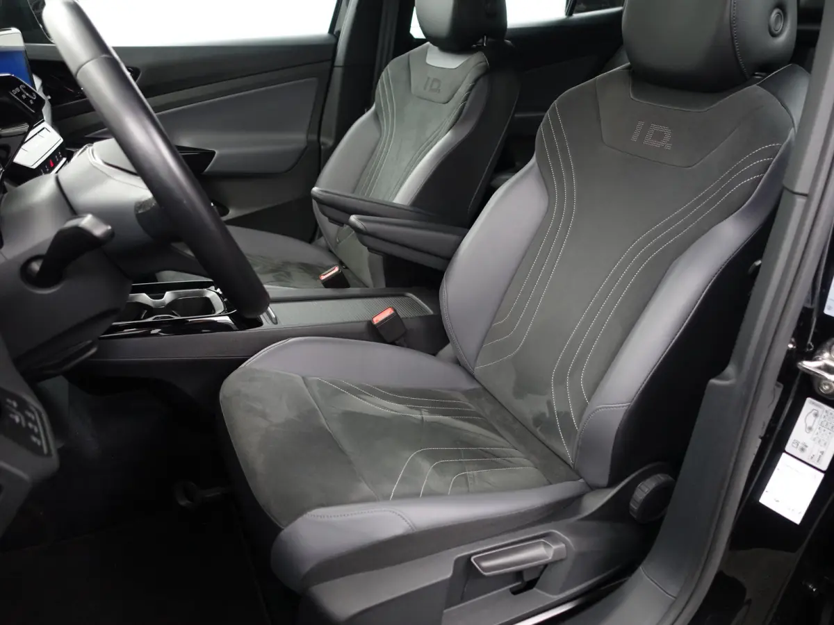 Pro 77 kWh- Stuur/Stoelverwarming, Sfeerverlichting, ACC Cruise, Carplay, Android Auto