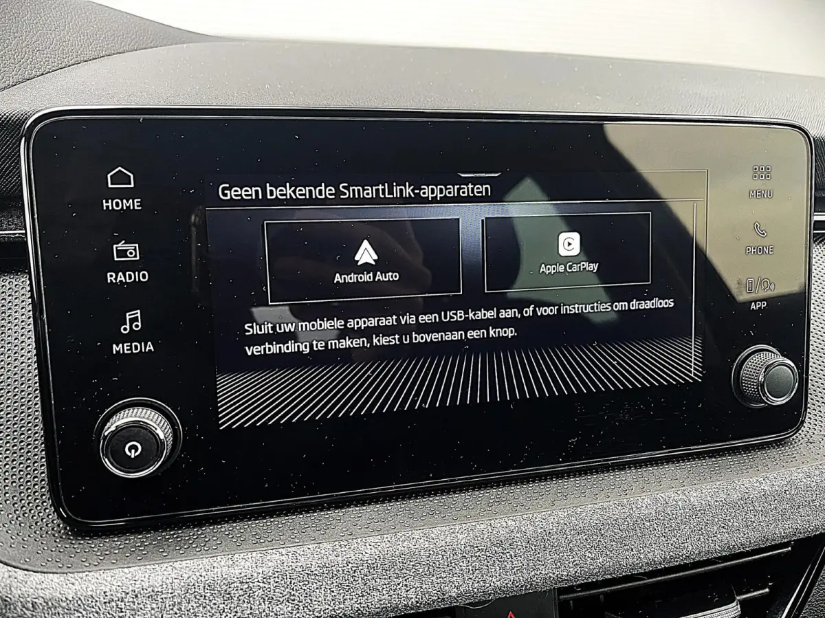 1.0 TSI 115pk DSG Business Edition | PDC Voor & Achter | Smartlink | Stoelverwarming