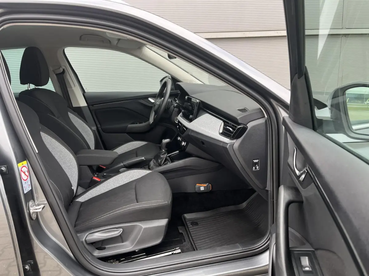 1.0 TSI 115pk DSG Business Edition | PDC Voor & Achter | Smartlink | Stoelverwarming