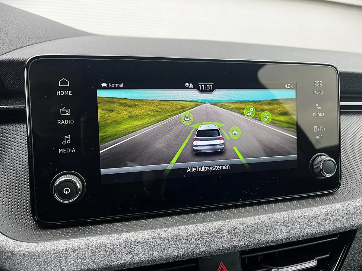 1.0 TSI 115pk DSG Business Edition | PDC Voor & Achter | Smartlink | Stoelverwarming
