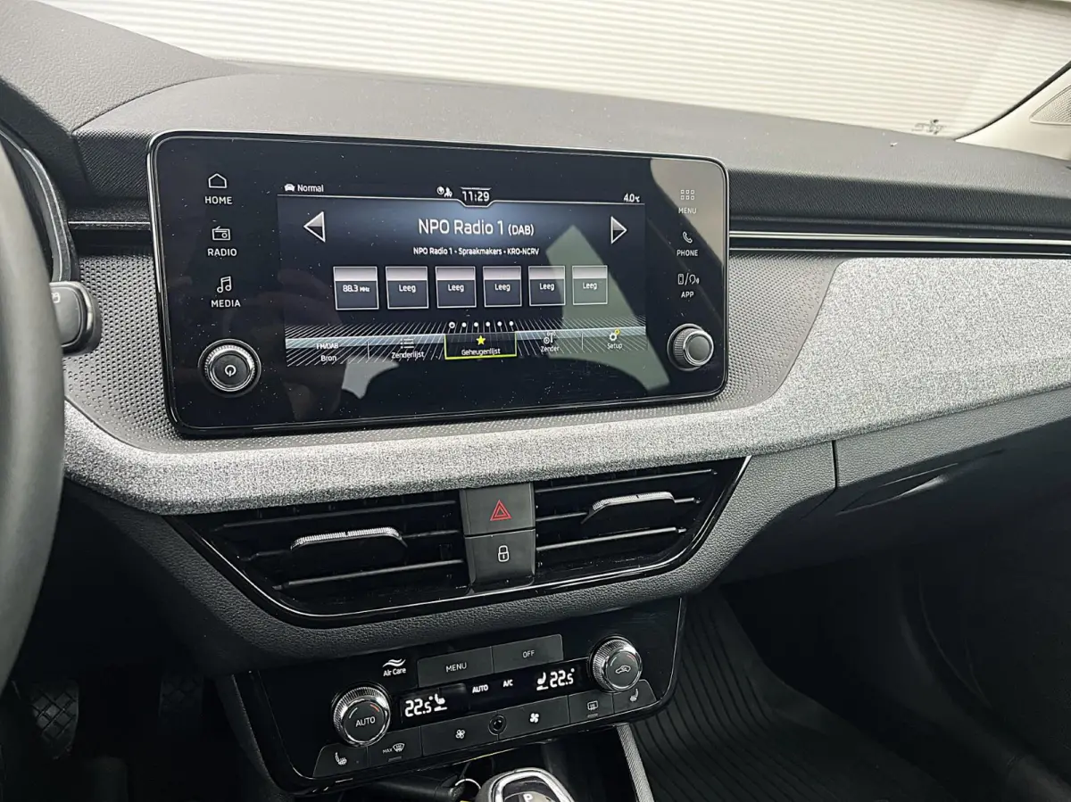 1.0 TSI 115pk DSG Business Edition | PDC Voor & Achter | Smartlink | Stoelverwarming