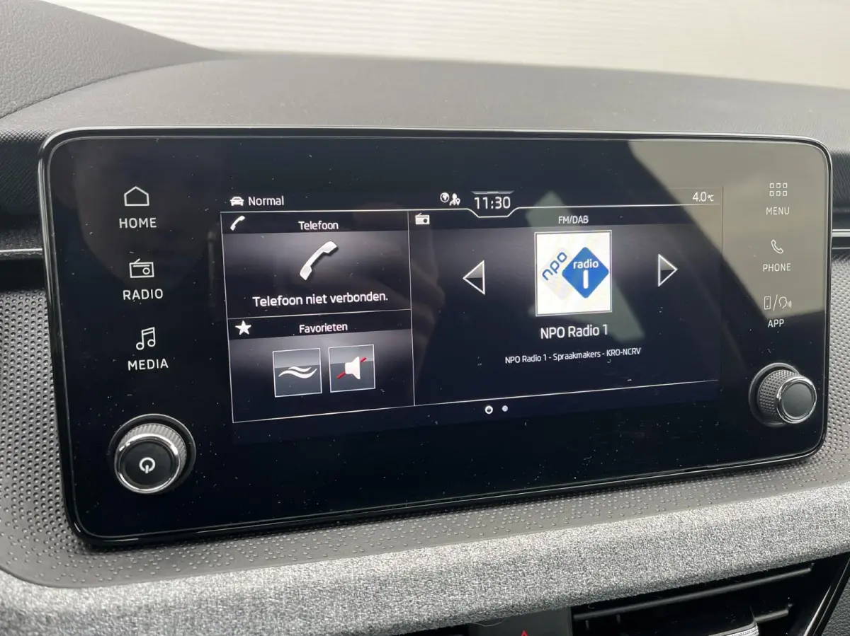 1.0 TSI 115pk DSG Business Edition | PDC Voor & Achter | Smartlink | Stoelverwarming