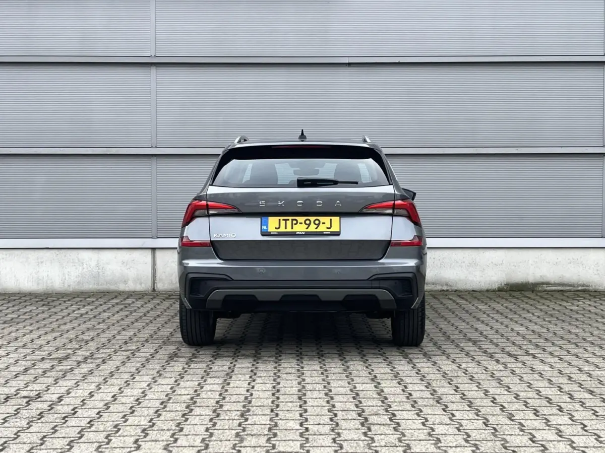 1.0 TSI 115pk DSG Business Edition | PDC Voor & Achter | Smartlink | Stoelverwarming