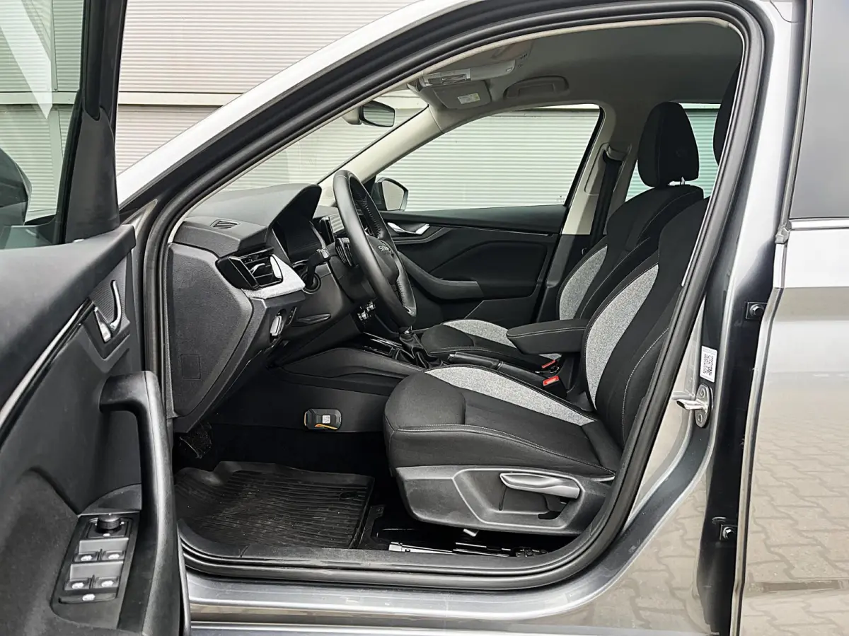 1.0 TSI 115pk DSG Business Edition | PDC Voor & Achter | Smartlink | Stoelverwarming