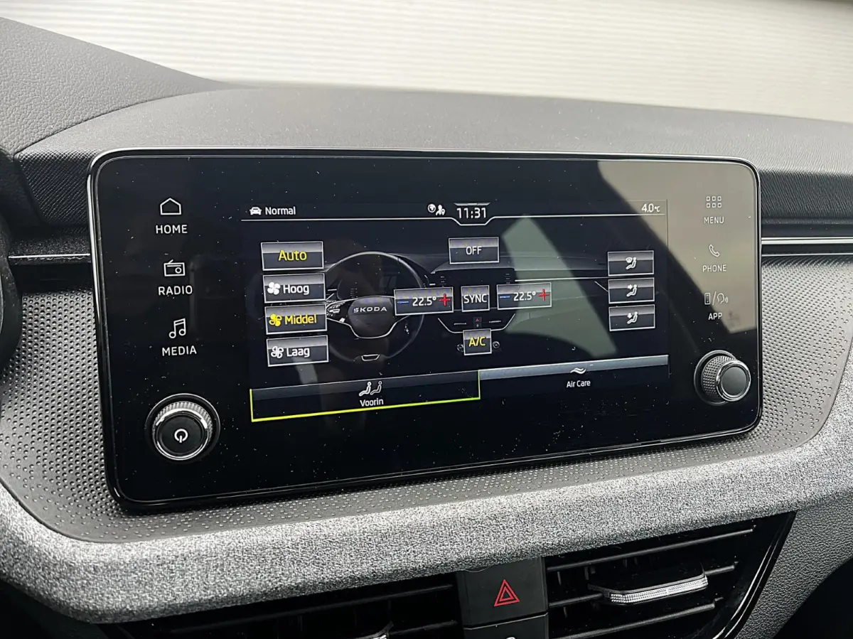 1.0 TSI 115pk DSG Business Edition | PDC Voor & Achter | Smartlink | Stoelverwarming