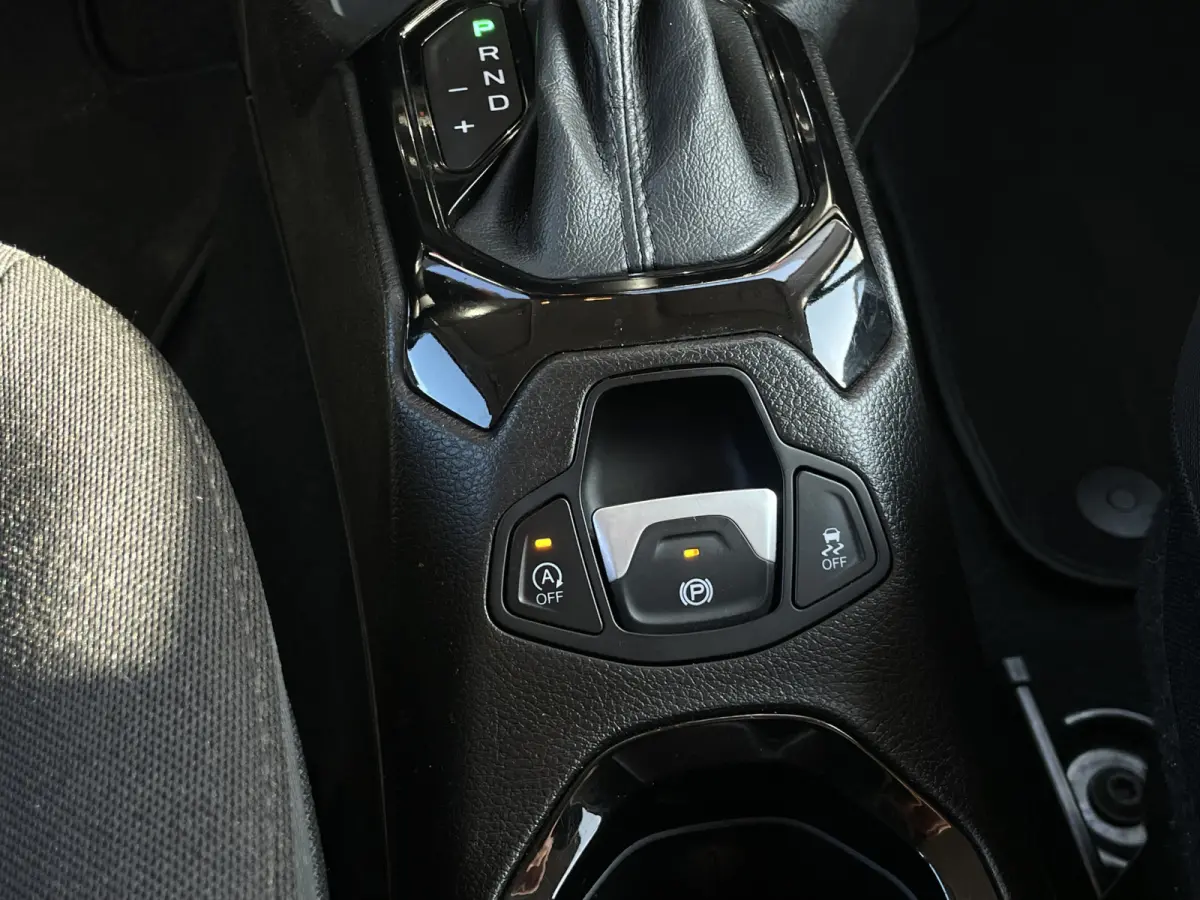 1.4 MultiAir Limited | Trekhaak | Xenon koplampen
