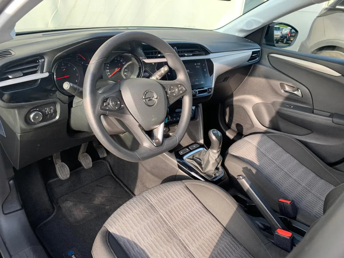 1.2 Edition Airco | AppleCarplay/ Android Auto | Cruise Control | DAB | LMV 16" | PDC Achter |