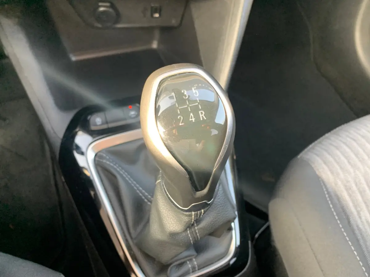 1.2 Edition Airco | AppleCarplay/ Android Auto | Cruise Control | DAB | LMV 16" | PDC Achter |