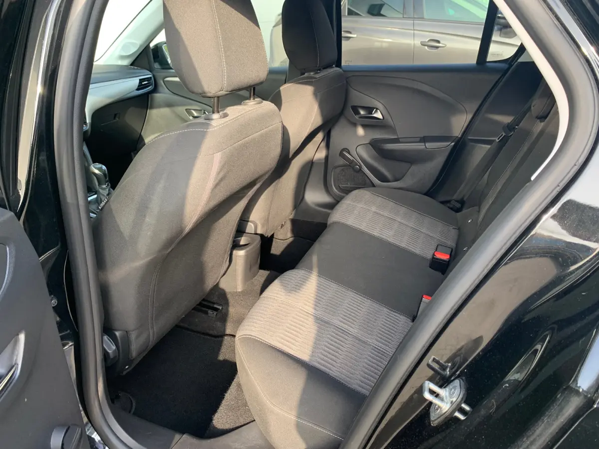 1.2 Edition Airco | AppleCarplay/ Android Auto | Cruise Control | DAB | LMV 16" | PDC Achter |