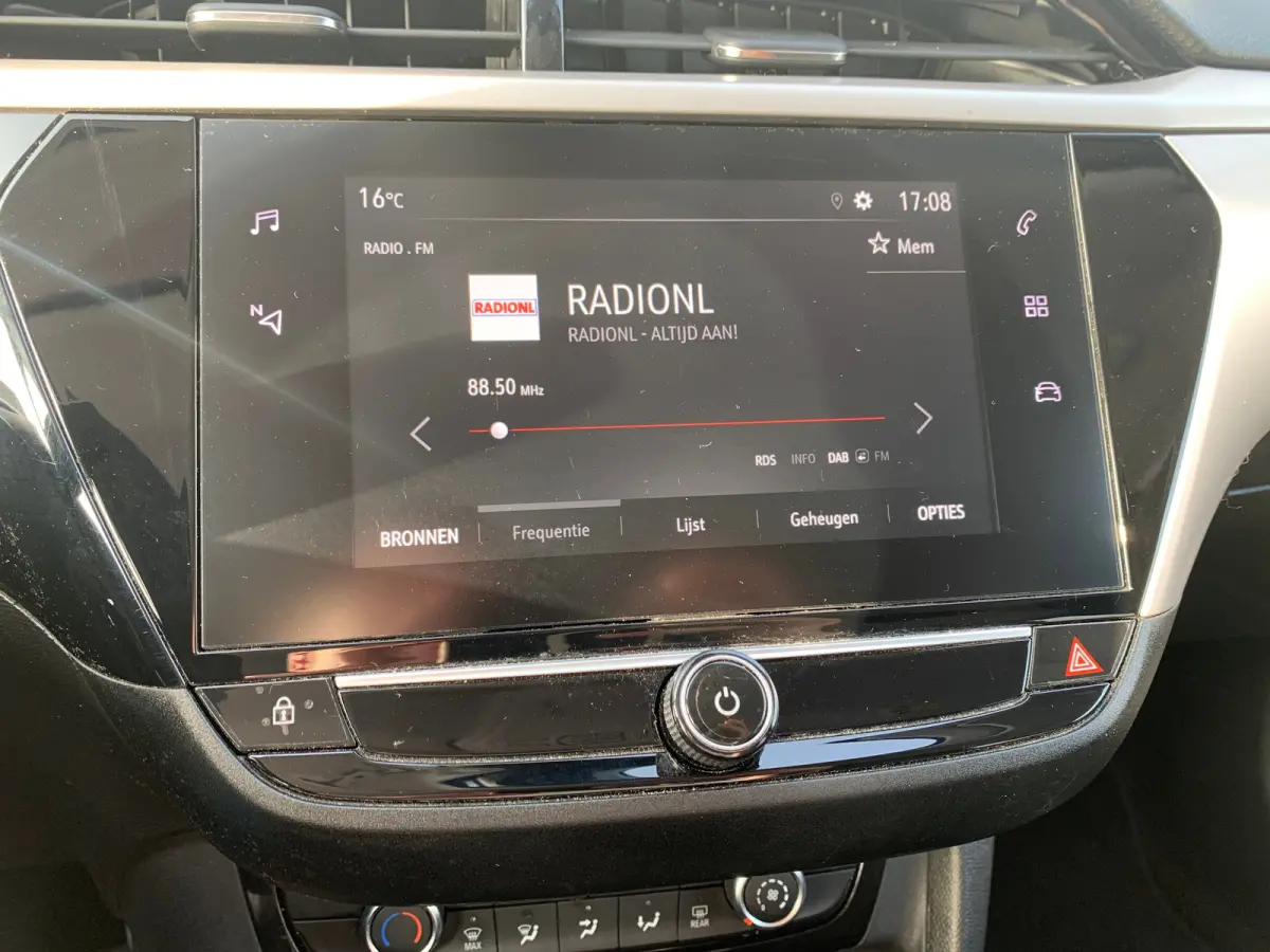 1.2 Edition Airco | AppleCarplay/ Android Auto | Cruise Control | DAB | LMV 16" | PDC Achter |