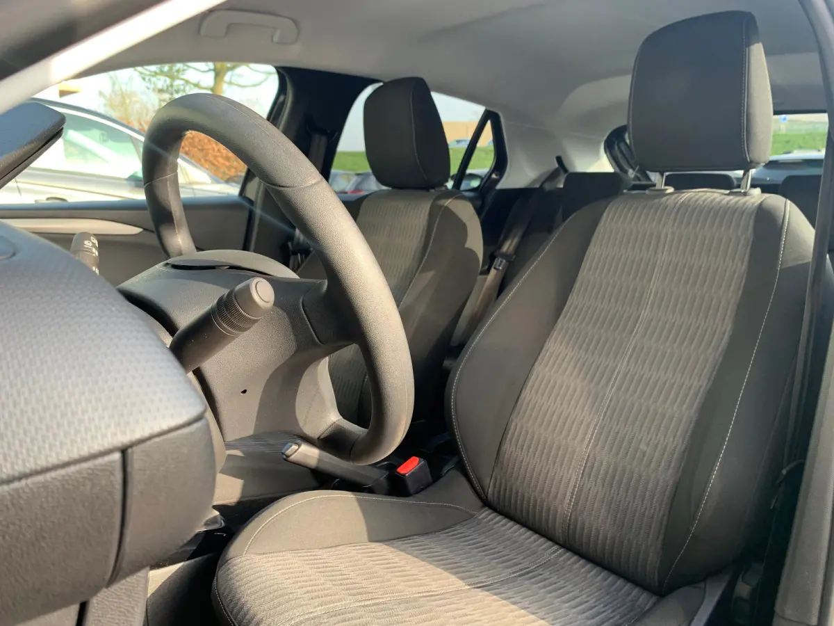 1.2 Edition Airco | AppleCarplay/ Android Auto | Cruise Control | DAB | LMV 16" | PDC Achter |