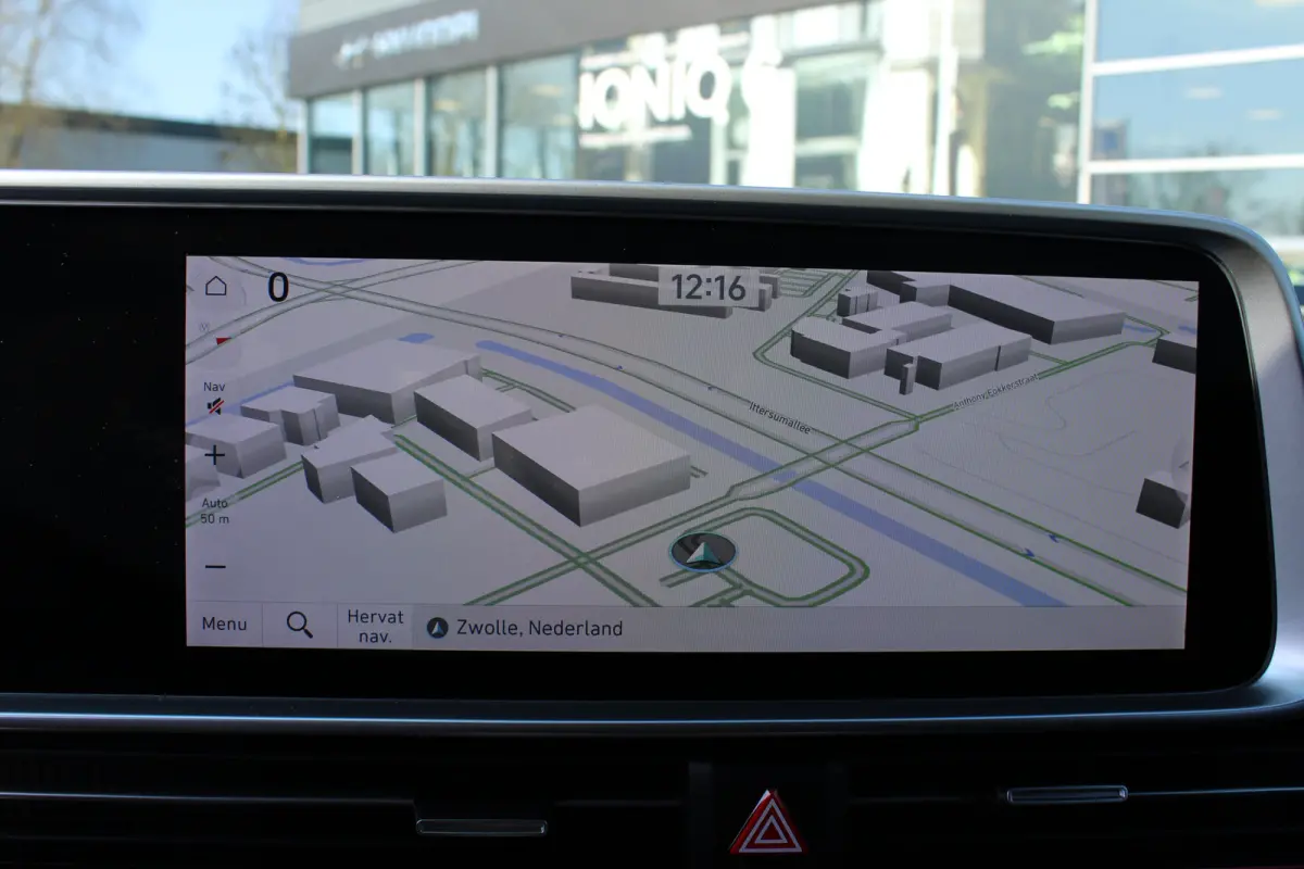 Business 77kWhRWD | 360 graden camera | stoelverwarming voor+achter | Geheugenfunctie voorstoel | | Achterbank in delen neerklapbaar | Achterspoiler | Achterstoelen verwarmd