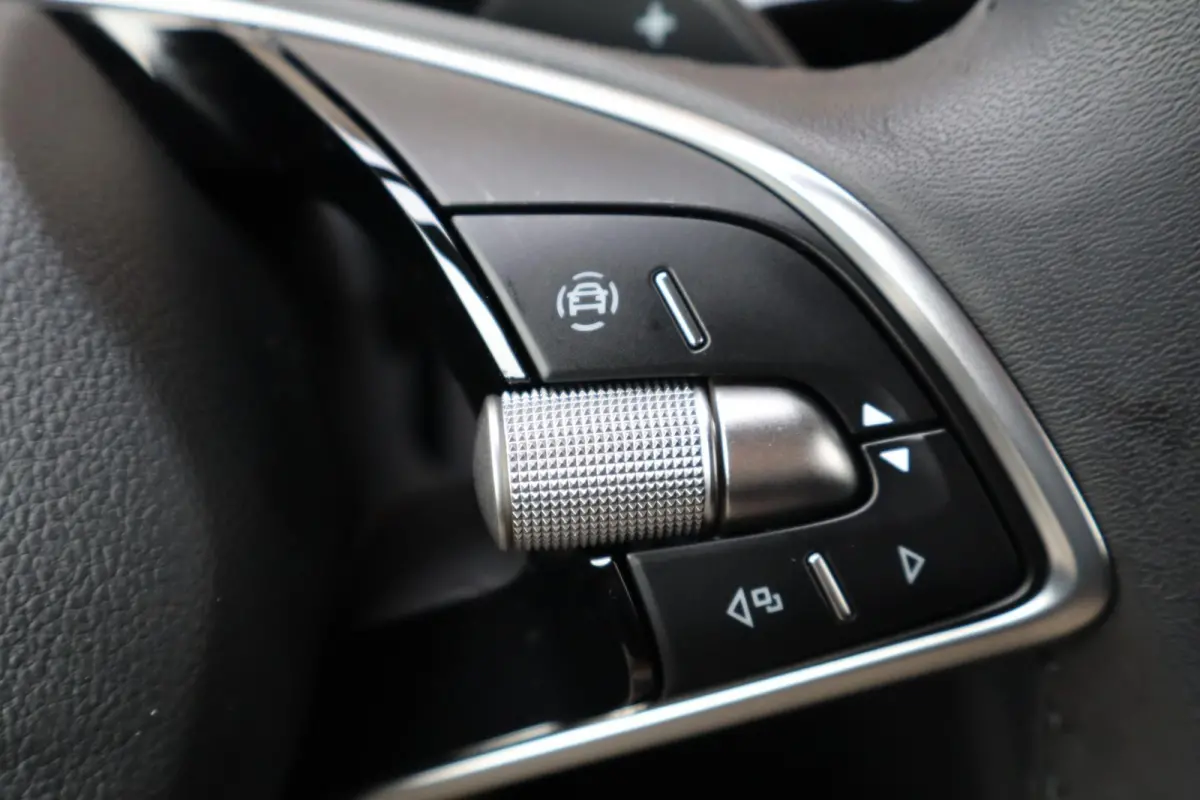 1.5 TSI 204pk PHEV Business Edition | SoH 100% | Trekhaak Wegklapbaar | Stoel/Achterbank/Stuurverwarming | Achteruitrijcamera
