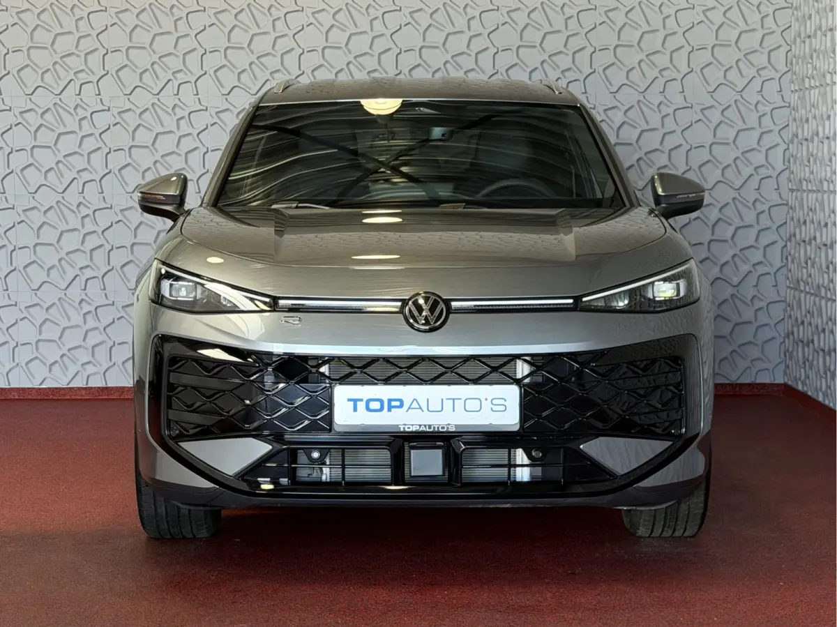 1.5 150PK eTSI R-LINE EDITION IQ LED/GRIL LOGO STOEL/STUUR.VERW ELEK.KLEP 2026