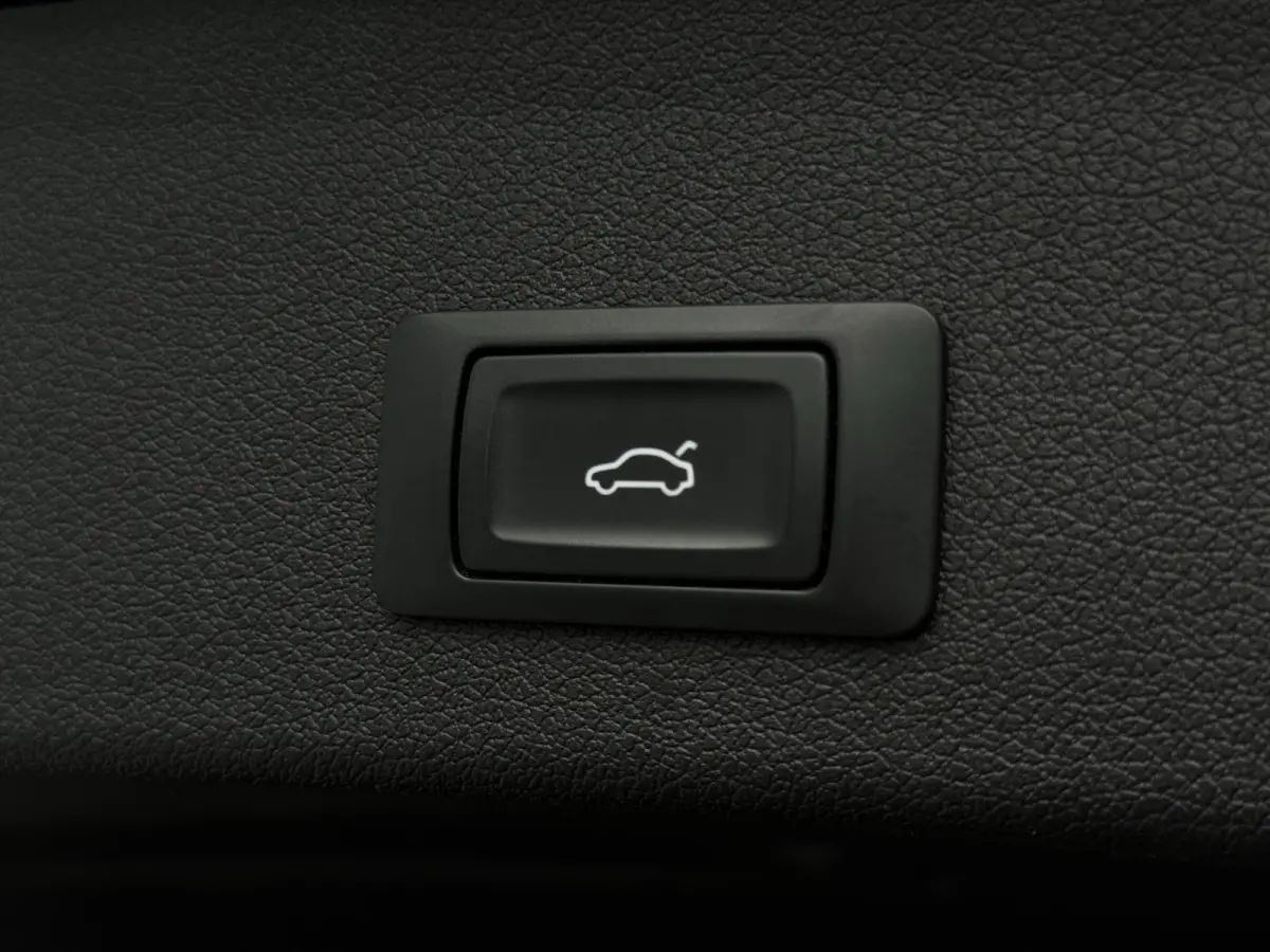 3.0 TDI SQ5 Quattro / B&O / Dodehoek / Pano / Exclusive Interior / Adaptive / Standkachel /