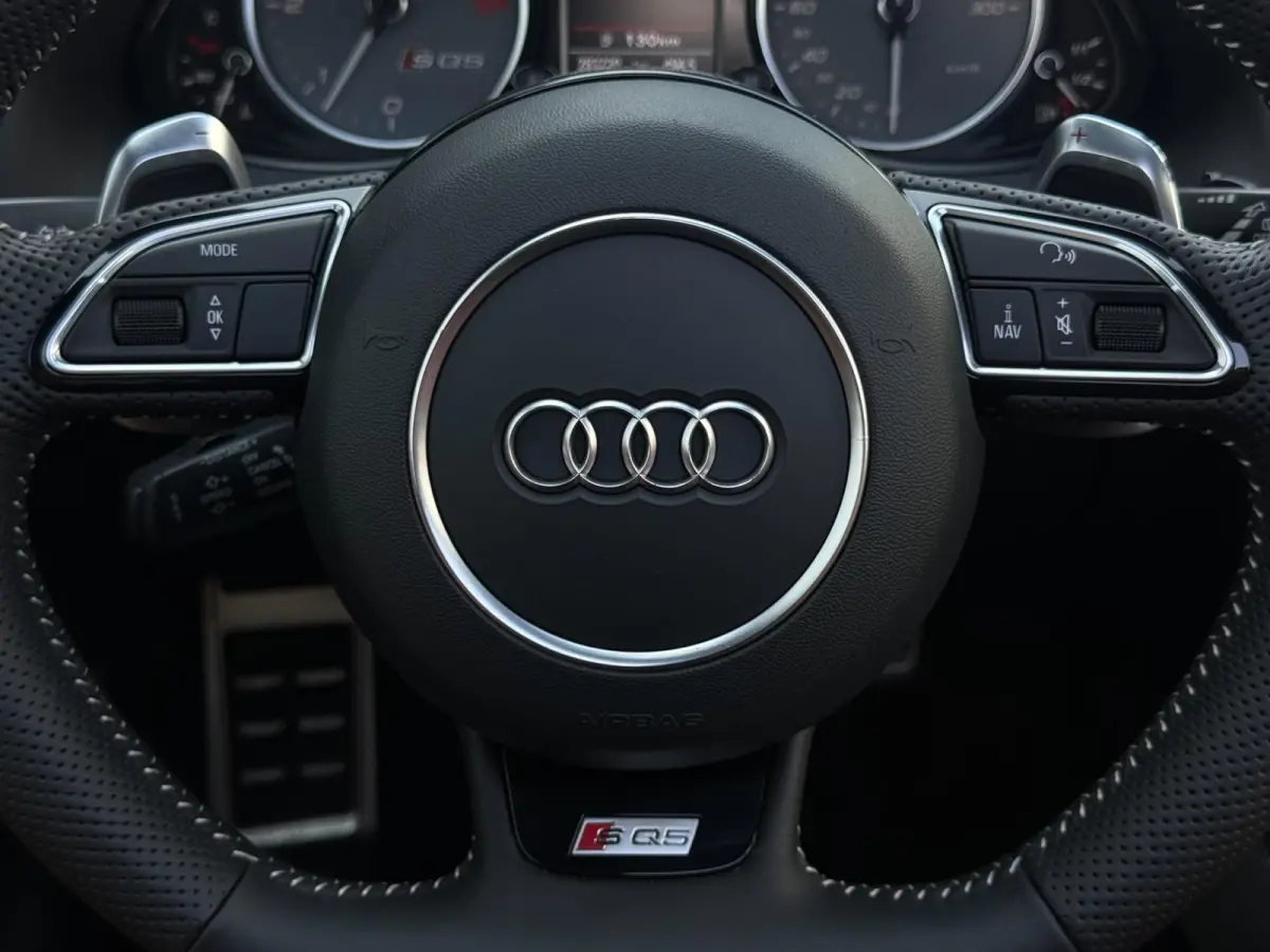 3.0 TDI SQ5 Quattro / B&O / Dodehoek / Pano / Exclusive Interior / Adaptive / Standkachel /