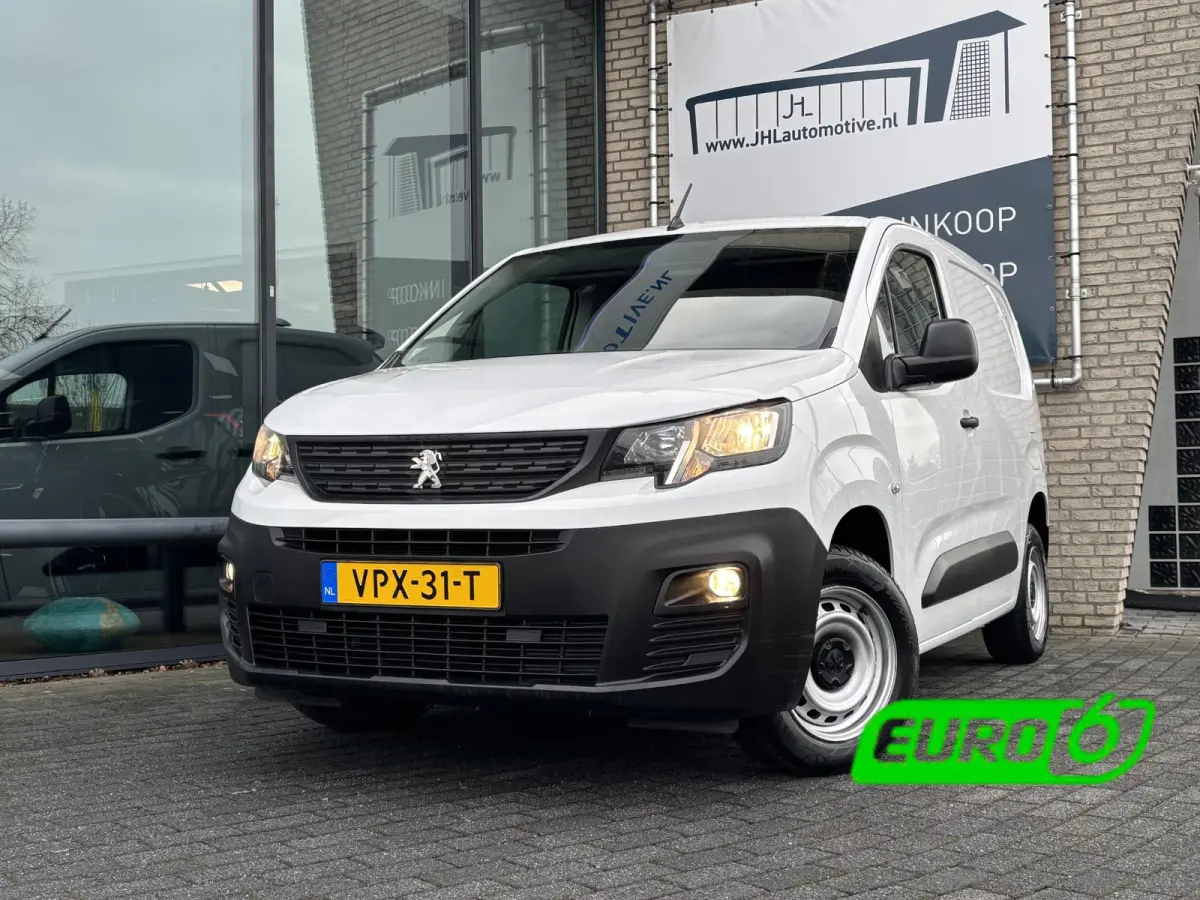 1.5 BlueHDI Premium*A/C*CRUISE*NIEUW MODEL*NAVI*