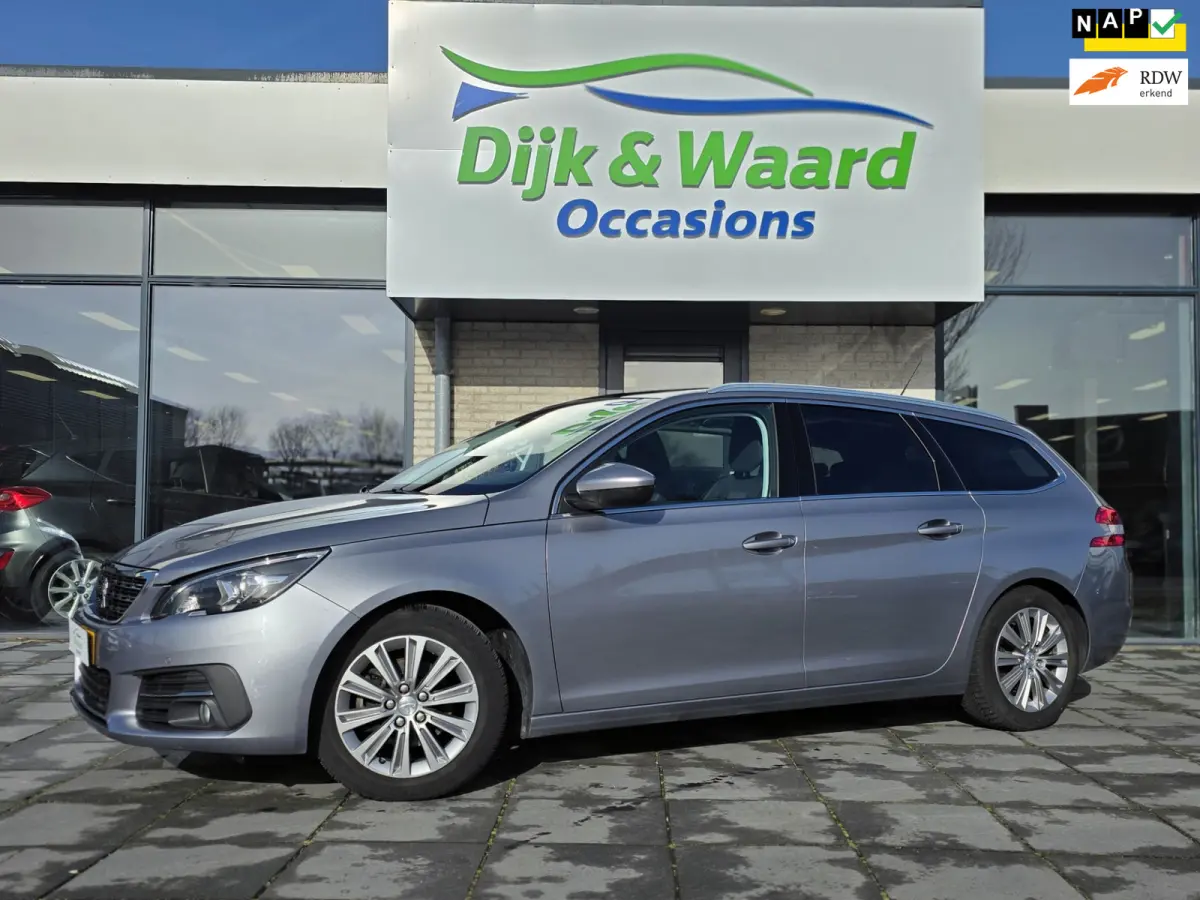 1.2 PureTech Blue Lease Premium – Panoramadak – Cruise – NAP – Ruime gezinsauto