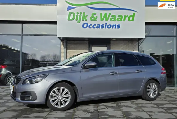 1.2 PureTech Blue Lease Premium – Panoramadak – Cruise – NAP – Ruime gezinsauto
