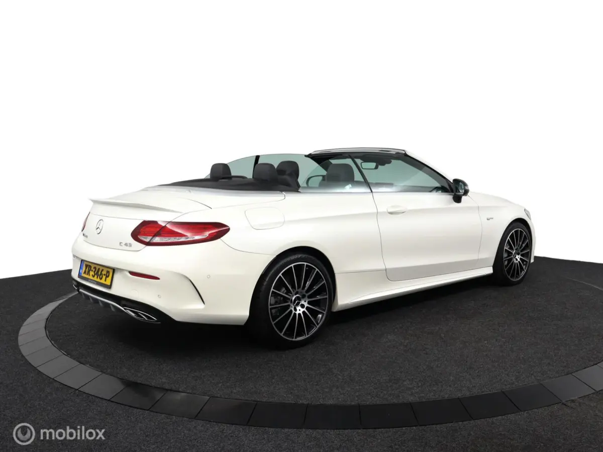AMG 43 4MATIC 367Pk Aut-9 | full-option | Zwart-leder | Stoelverw./koeling | Sportuitlaat | parelmoer wit metallic |Carbon inleg |elec. stoelen met geheugen| Burmester Audio | DEALER-STAAT