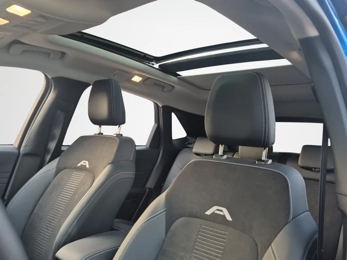 2.5 PHEV Active X 243pk | Elektr. trekhaak | Panoramadak | Adaptive Cruise | Dodehoek Detectie | 19" LMV |