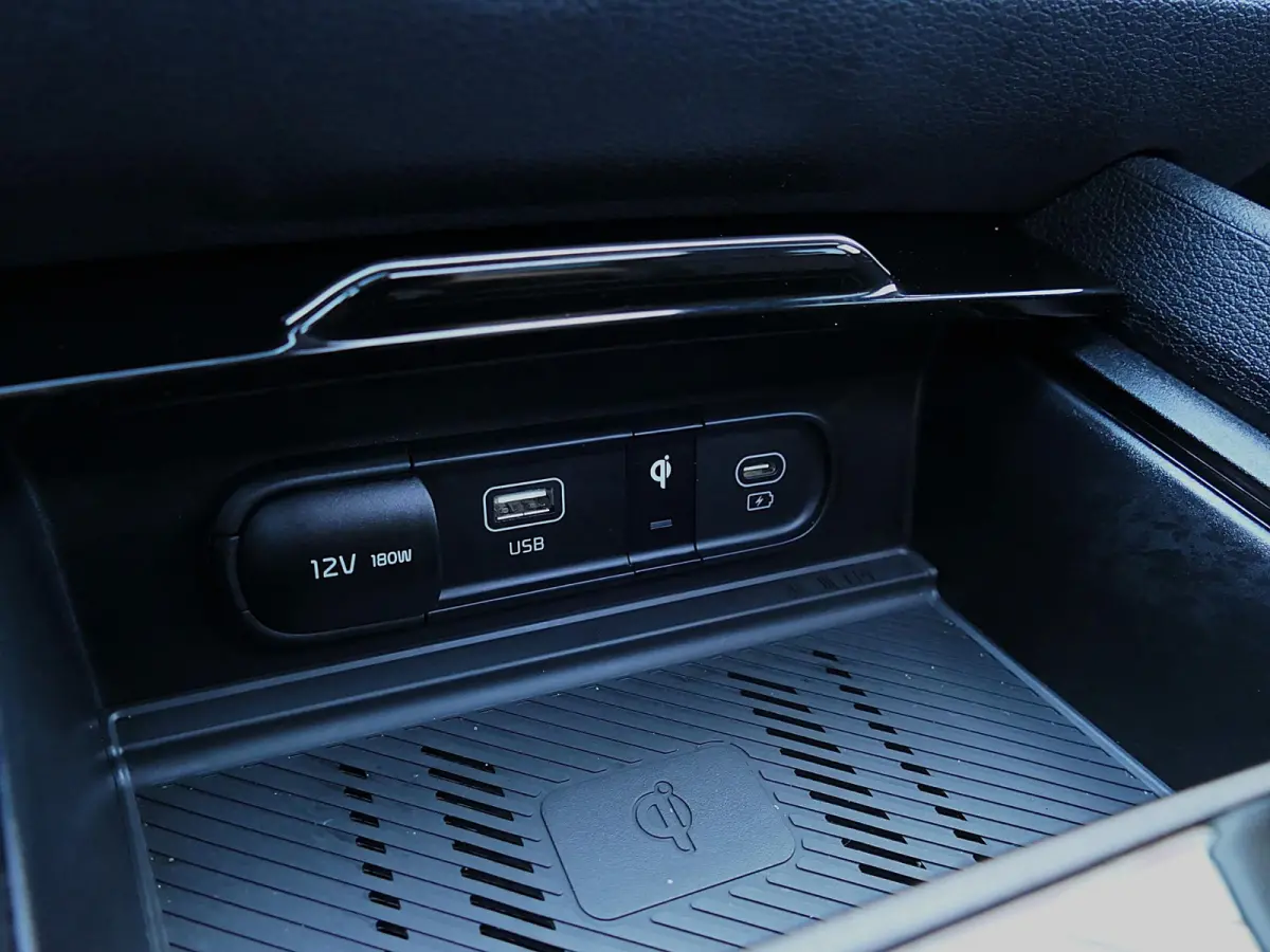 1.6 T-GDi MHEV DynamicPlusLine | Panoramadak | 360°-camera | Stoelventilatie | Apple-/Android Carplay | Stoelverwarming V+A | Leder | ACC | Dodehoek detectie | Dealer onderhouden