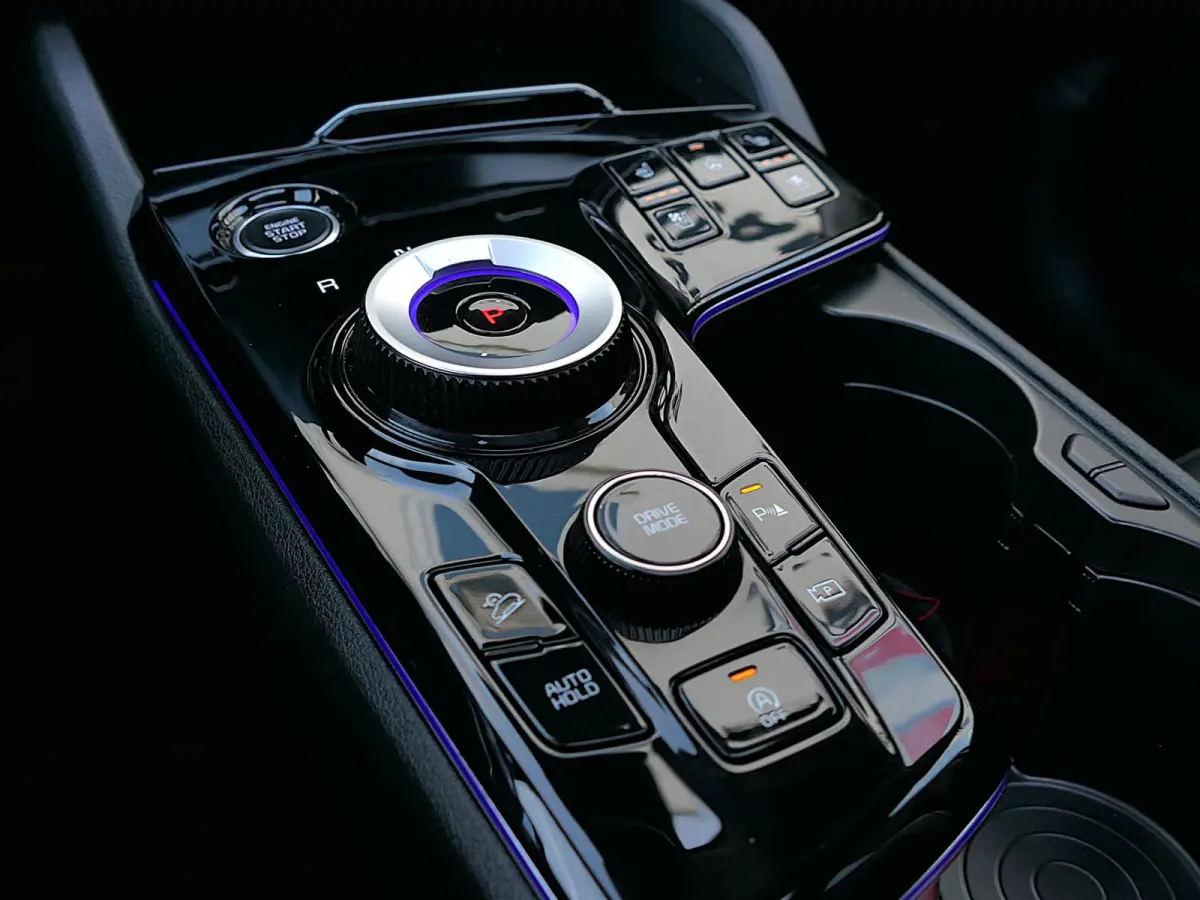 1.6 T-GDi MHEV DynamicPlusLine | Panoramadak | 360°-camera | Stoelventilatie | Apple-/Android Carplay | Stoelverwarming V+A | Leder | ACC | Dodehoek detectie | Dealer onderhouden