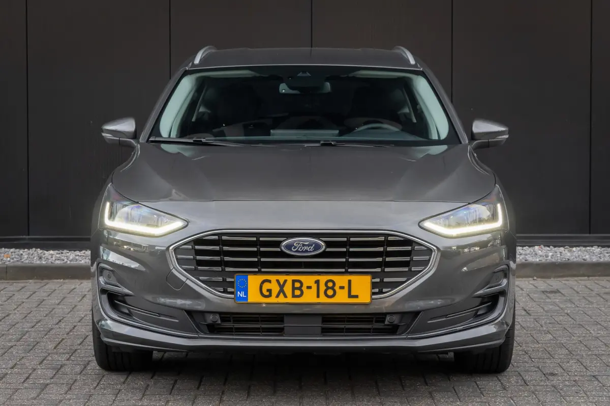 1.0 EcoBoost Hybrid Titanium X | WINTER PACK | AGR-STOELEN | B&O | Achteruitrijcamera | Airco (automatisch) | Binnenspiegel automatisch dimmend