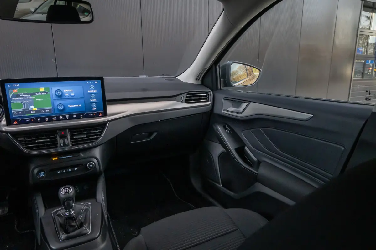 1.0 EcoBoost Hybrid Titanium X | WINTER PACK | AGR-STOELEN | B&O | Achteruitrijcamera | Airco (automatisch) | Binnenspiegel automatisch dimmend