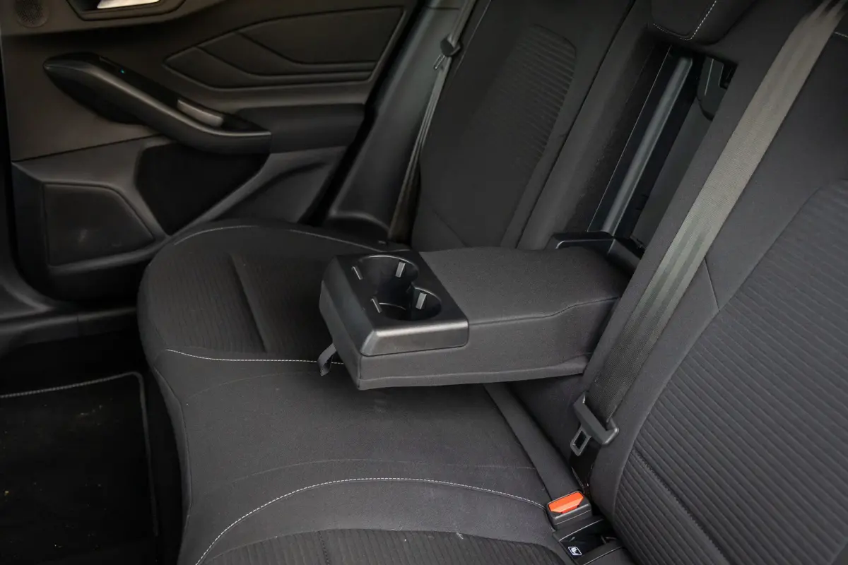 1.0 EcoBoost Hybrid Titanium X | WINTER PACK | AGR-STOELEN | B&O | Achteruitrijcamera | Airco (automatisch) | Binnenspiegel automatisch dimmend