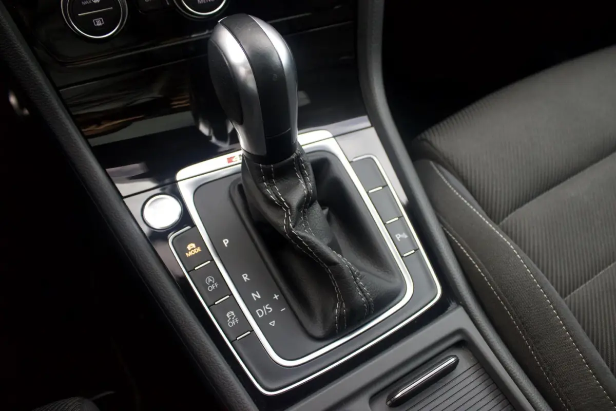 7.5 2.0 TSI R | Indium Grey - Pano - APR