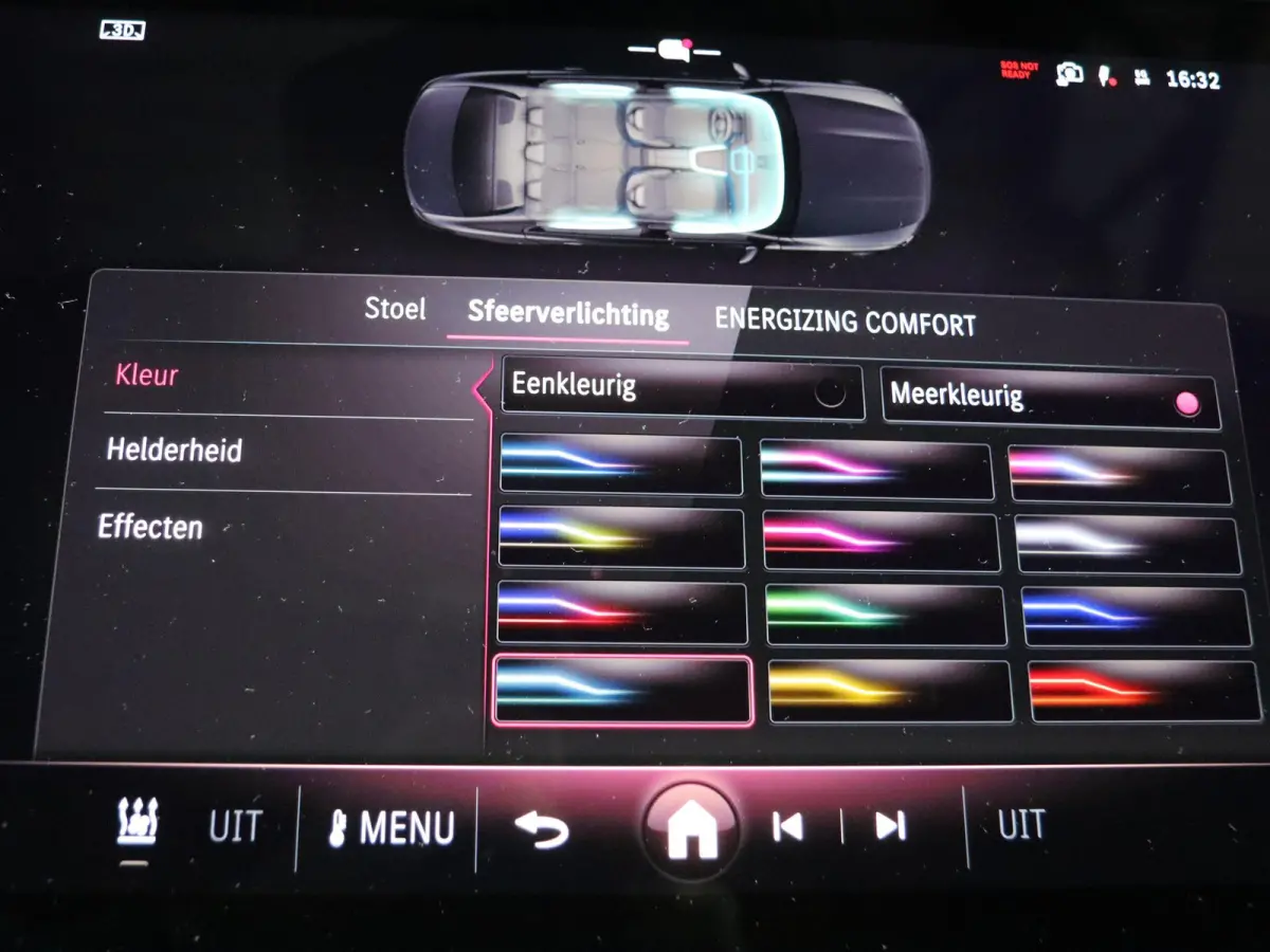 300e Sport Edition | Panoramaschuifdak | Nightpakket | Premium plus pakket | Rijassistentiepakket Plus | Stoelventilatie | Burmester | 360° camera |
