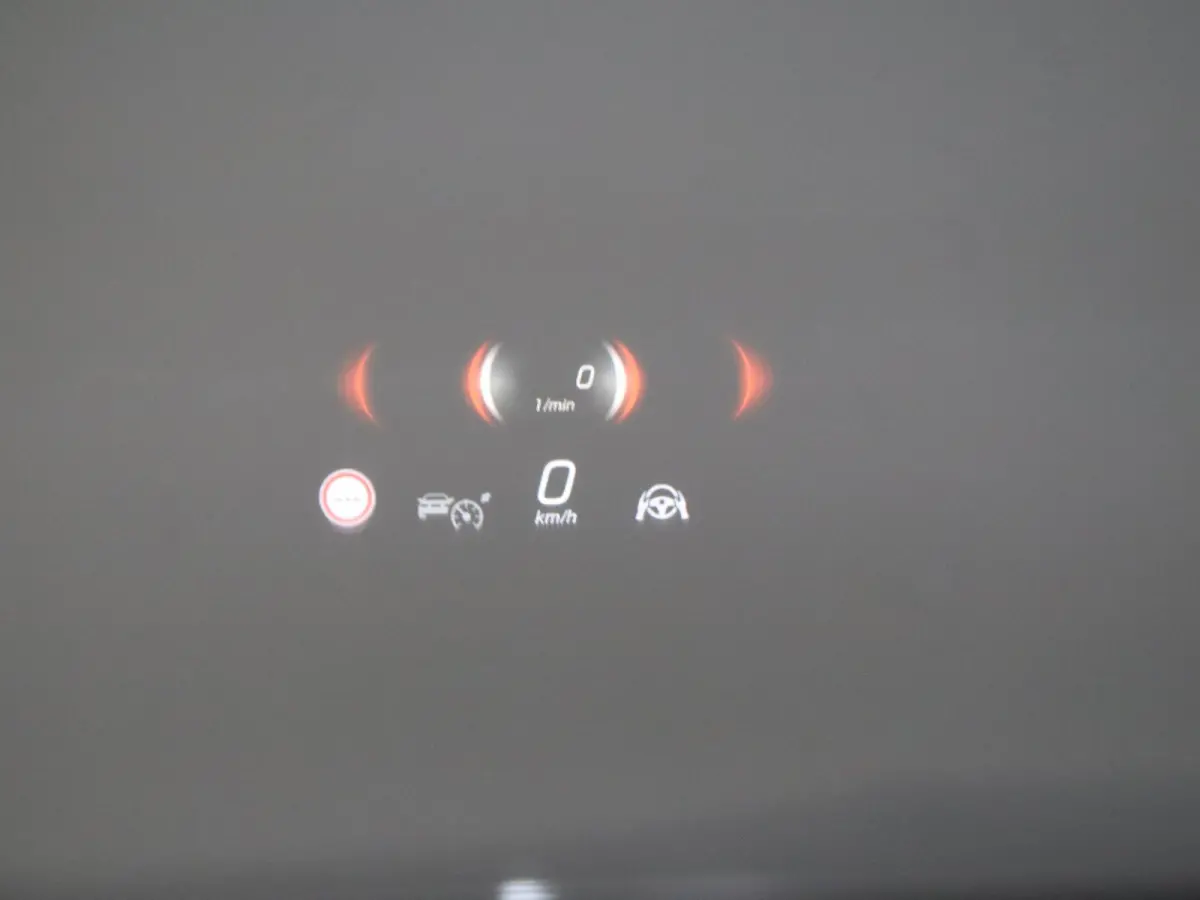 300e Sport Edition | Panoramaschuifdak | Nightpakket | Premium plus pakket | Rijassistentiepakket Plus | Stoelventilatie | Burmester | 360° camera |
